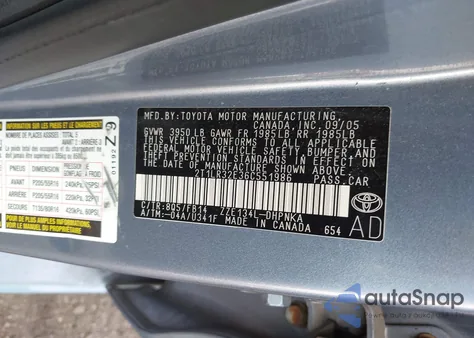 2006 Toyota Matrix Xr z USA, uszkodzony, nr VIN 2T1LR32E36C551986